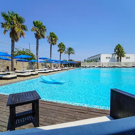 Baia Dei Turchi (adults Only) מלון אוטרנטו