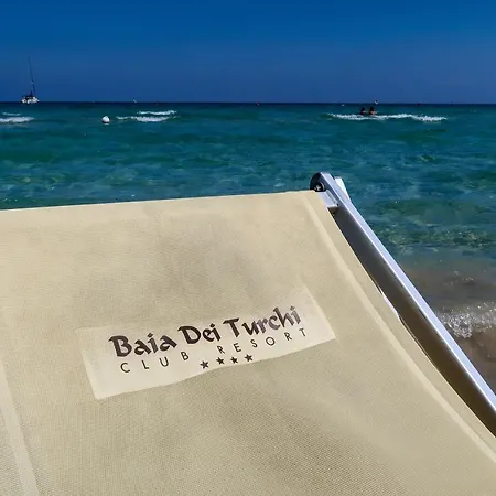 מלון Baia Dei Turchi (adults Only) 4*